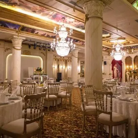 Raymar Hotel