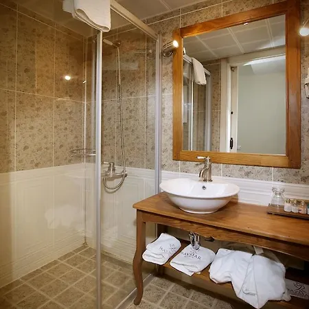 Raymar Hotel
